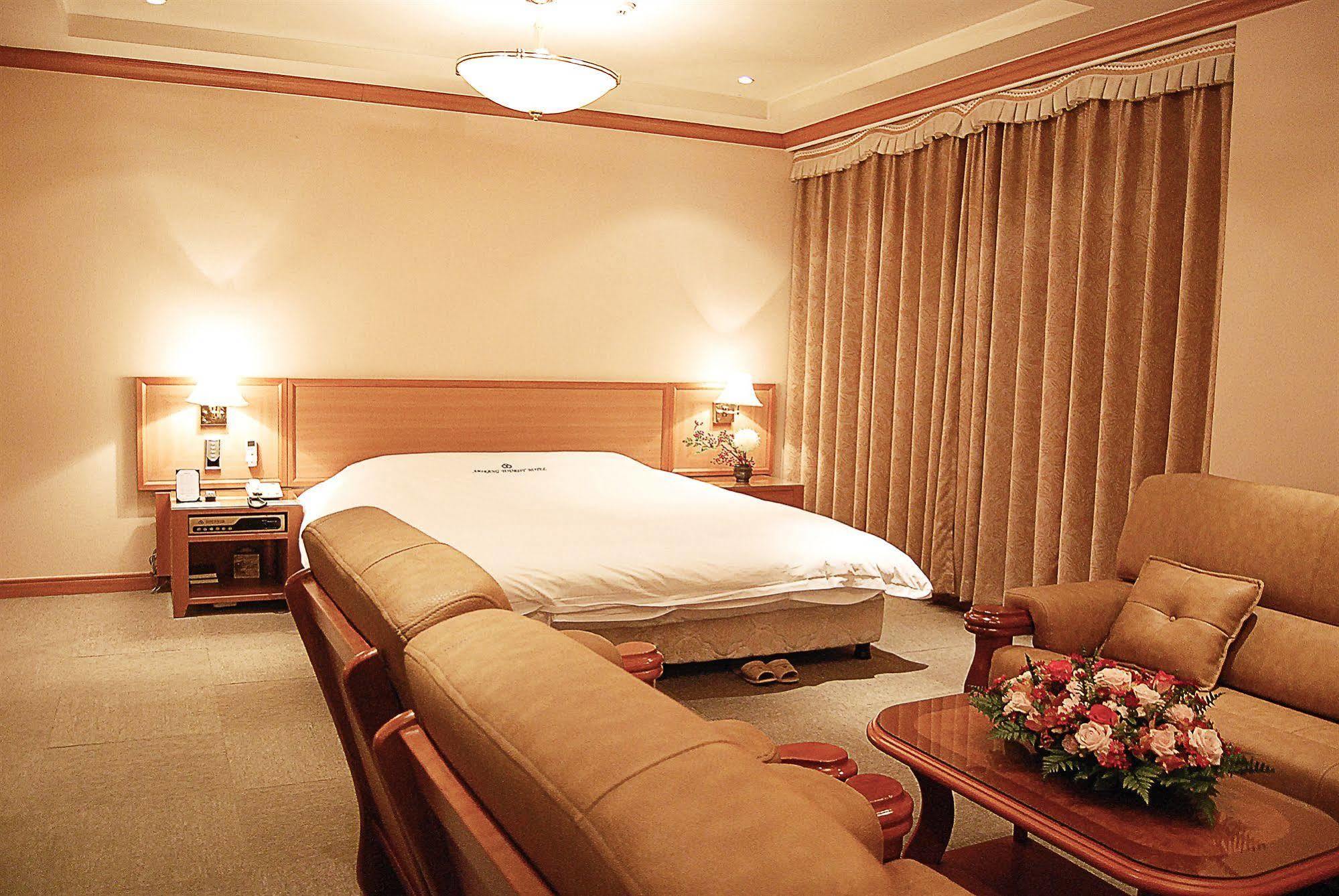 Arirang Tourist Hotel Changwon Luaran gambar